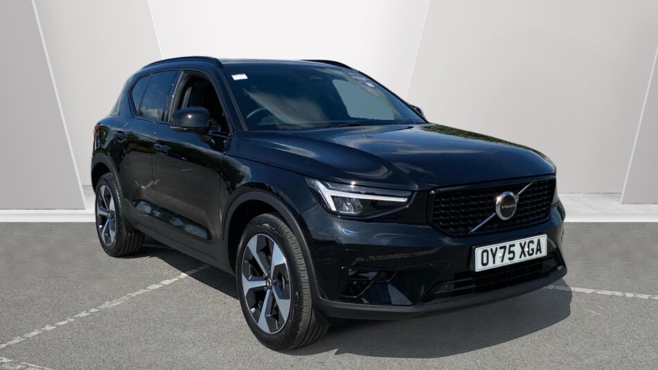 Volvo XC40 2.0 B4P Plus Dark 5dr Auto Petrol Estate